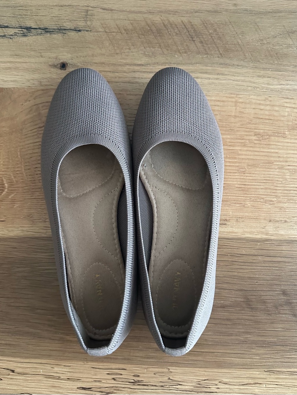 Old Navy Beige Mesh Ballet Flats